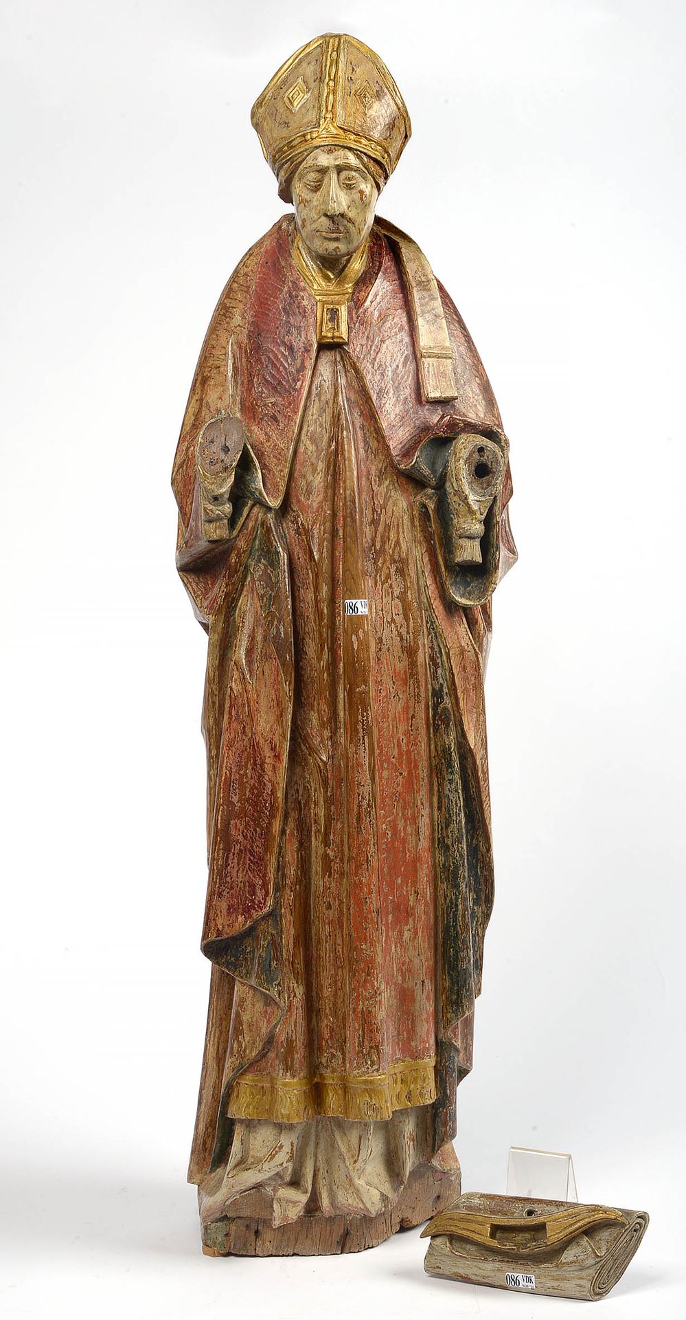 Null 大型雕刻和多色的橡木 "主教"。法兰德斯的作品，安特卫普。年代：15世纪。(*).高：+/-105厘米。