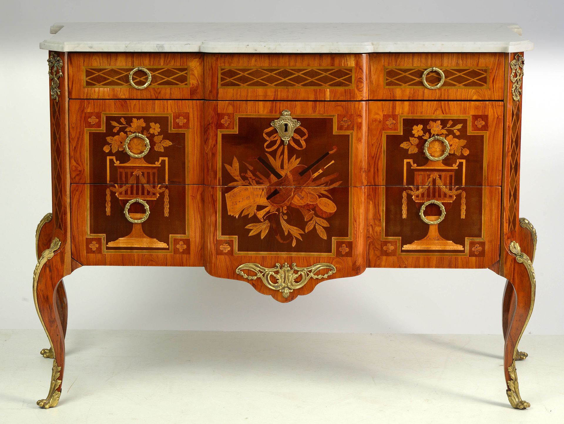 Null Transitional chest of drawers in veneer and marquetry opening with three dr&hellip;