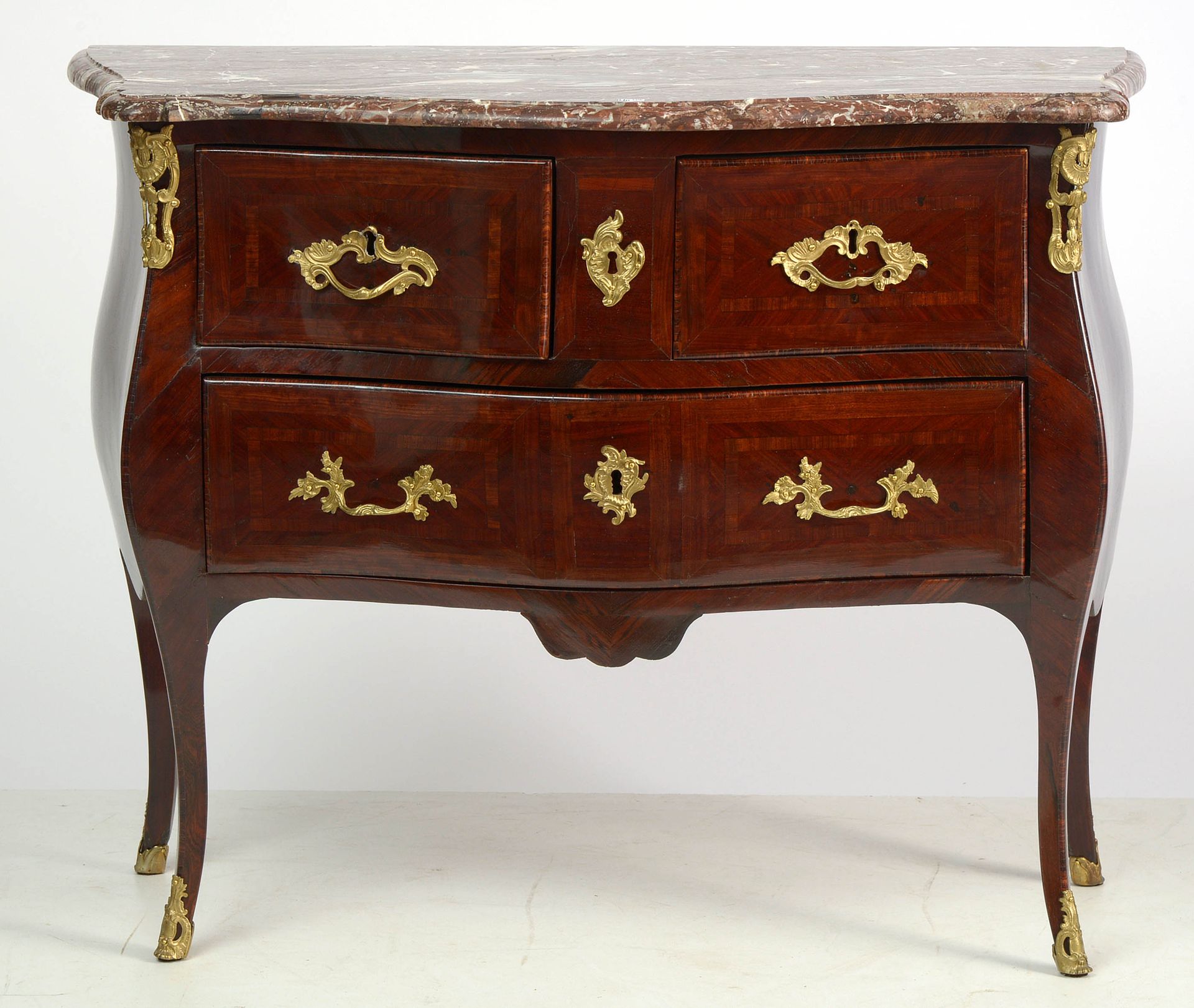 Null Louis XV "Sauteuse" chest of drawers in rosewood veneer and marquetry in fr&hellip;