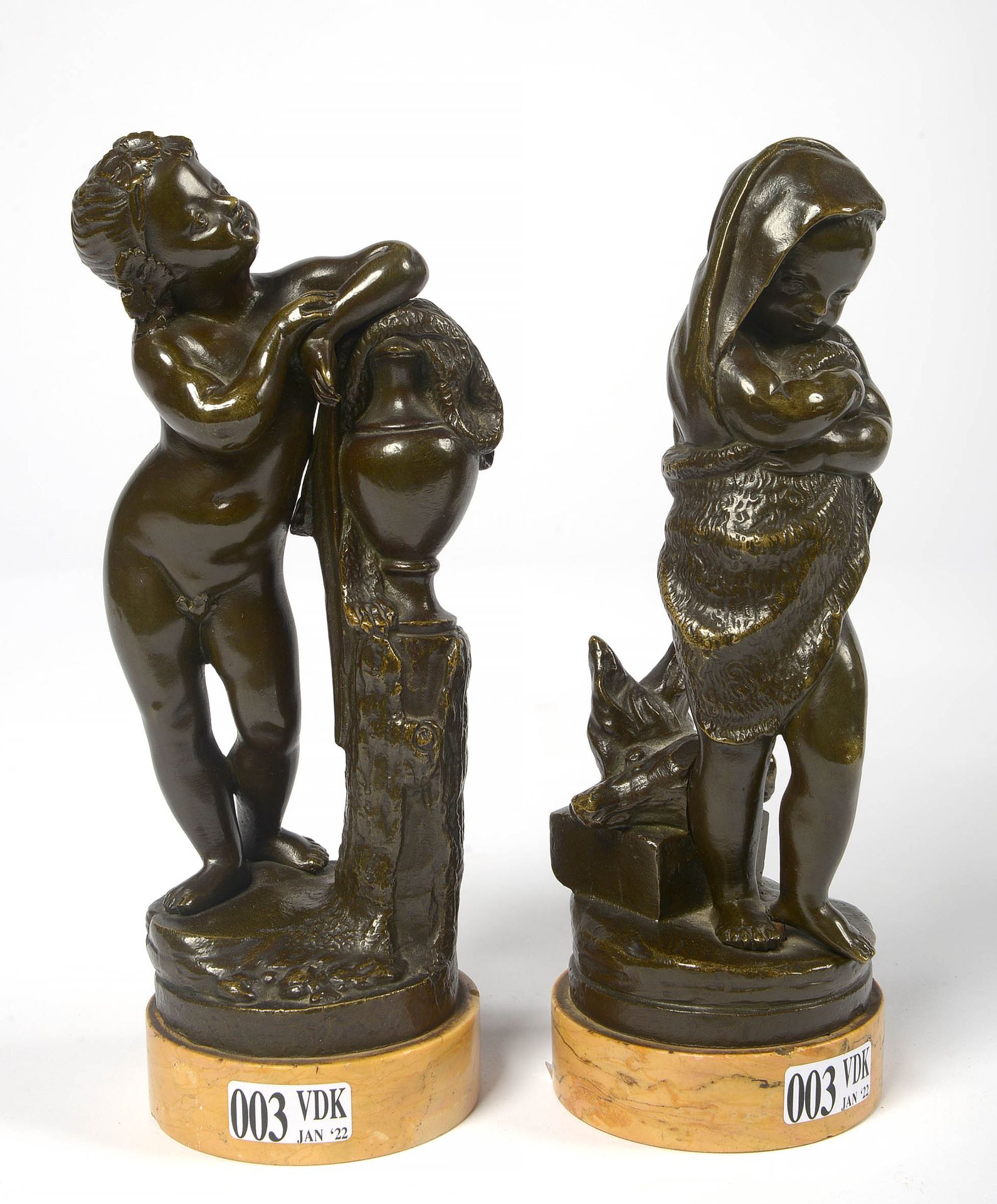 CLODION (1738 - 1814). D'après. Conjunto de dos esculturas: "Alegoría del invier&hellip;