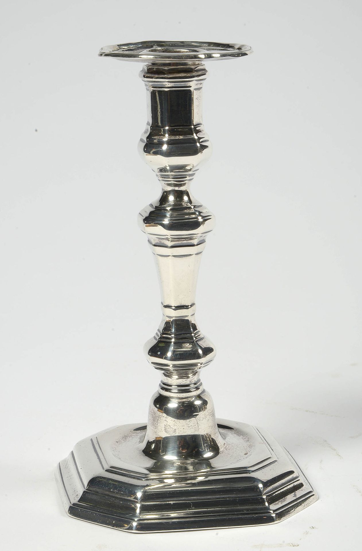 Null Kerzenhalter Louis XIV mit achteckiger Basis aus Silber mit den Punzen von &hellip;