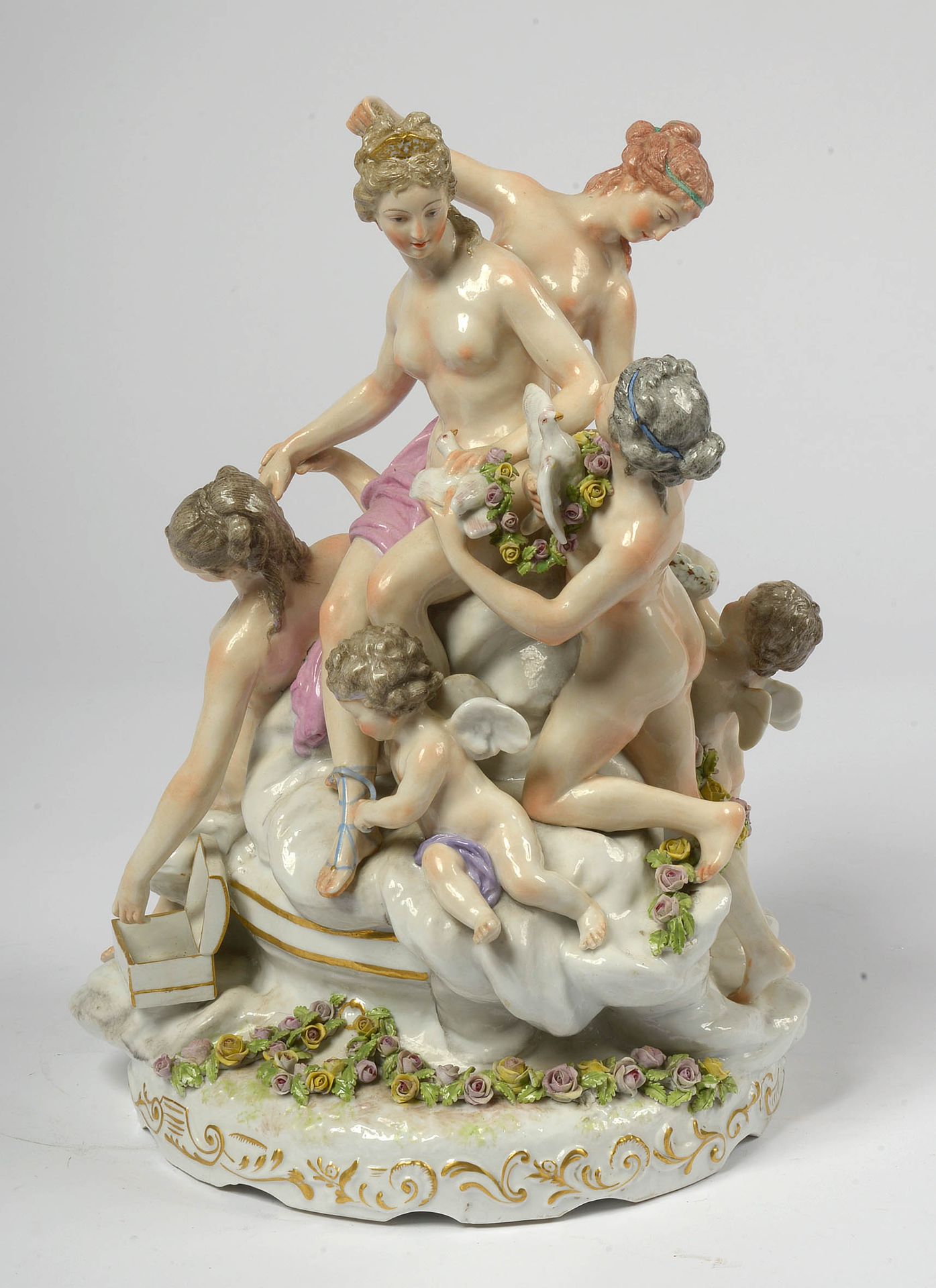 Null "Diane and the nymphs" in polychrome porcelain of Meissen. Mark in blue und&hellip;