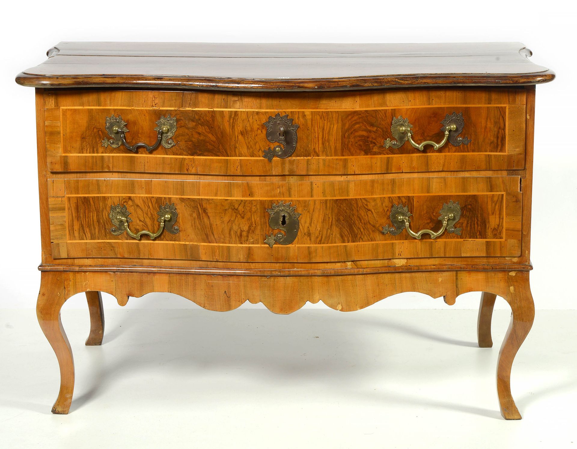 Null Louis XV chest of drawers in veneer and burr walnut opening by two drawers.&hellip;