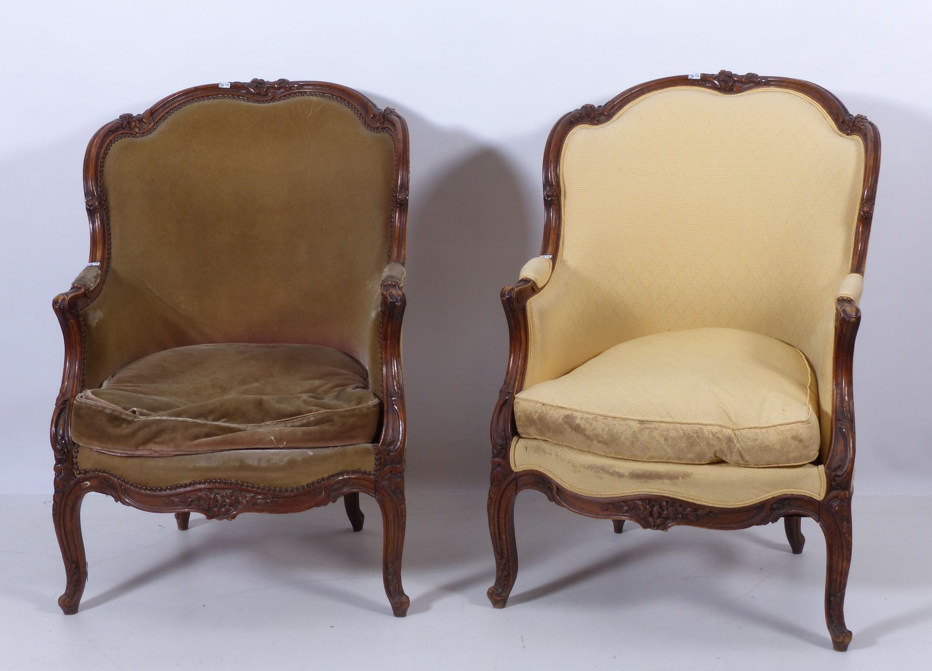 Null Pair of bergères in the Louis XV style. Period: around 1900.