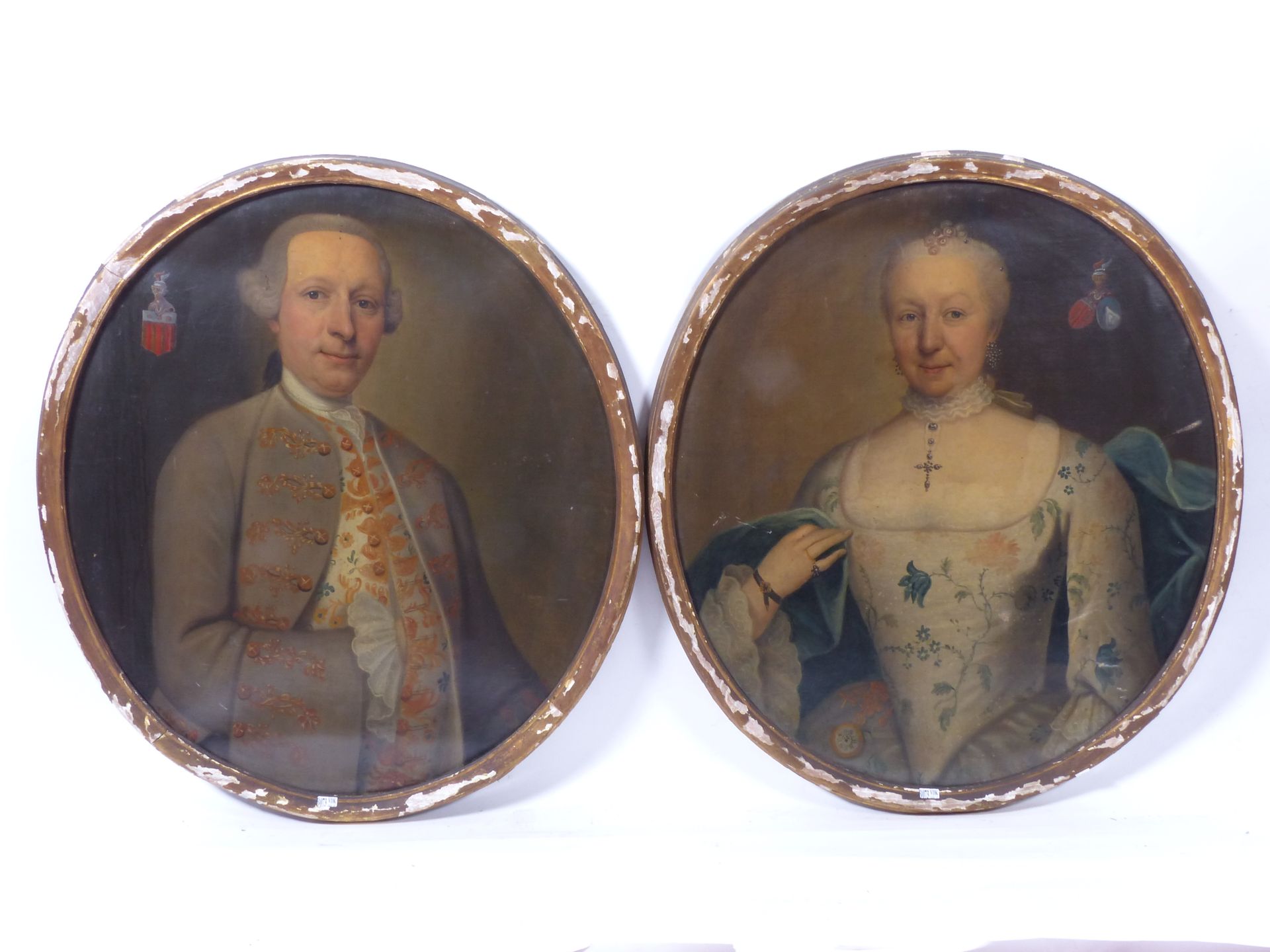 Null Pair of oval oil on canvas "Portraits of Marie de Poilvache (1709-1780) and&hellip;