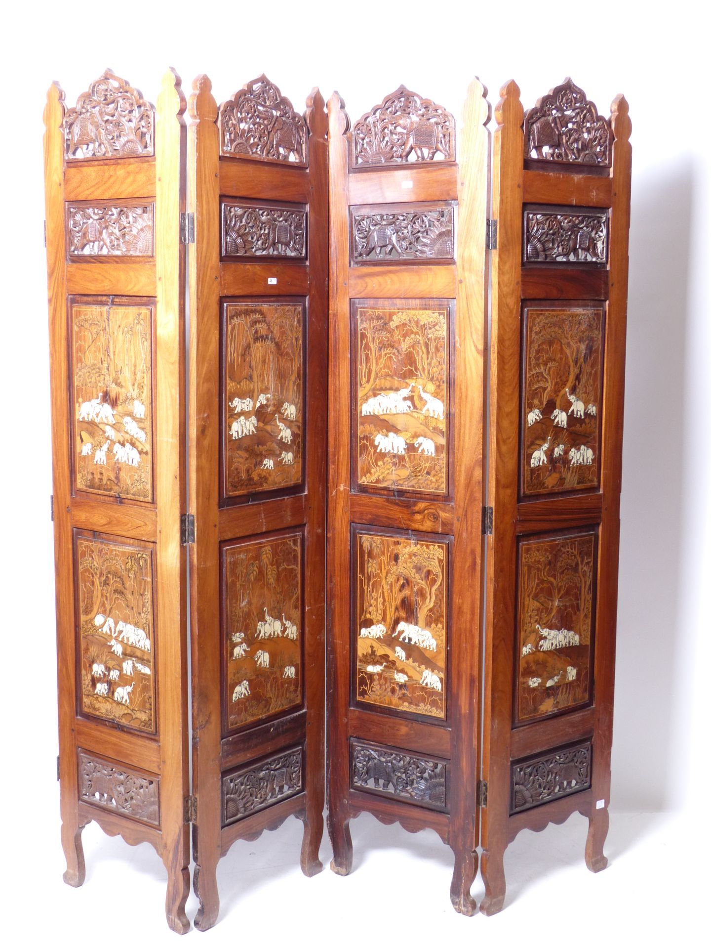 Null A screen with 4 panels decorated with elephants in ivory, India. Size: 184x&hellip;