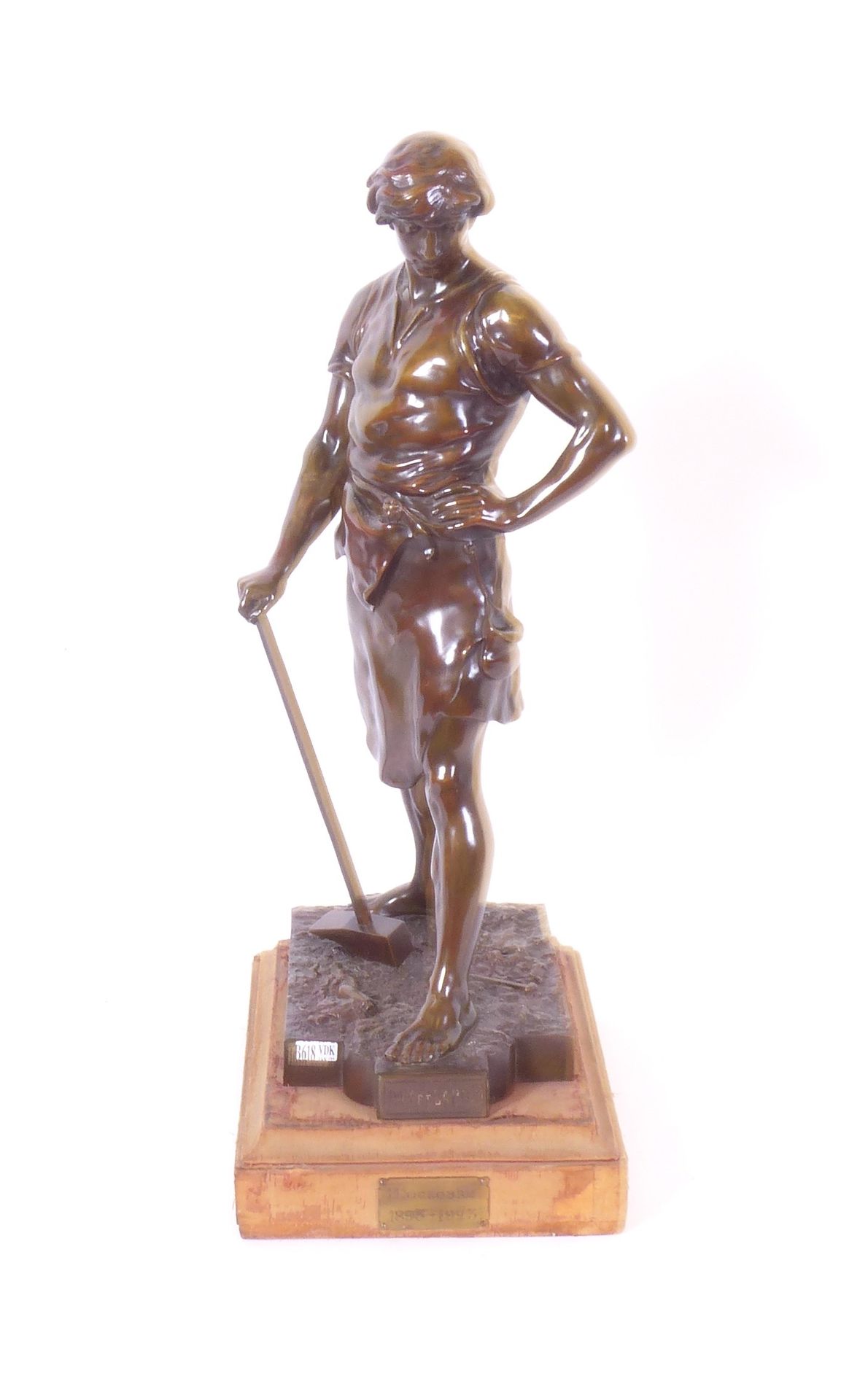 PICAULT Emile Louis (1833 - 1915) "Pax et Labor" en bronze à patine brune. Signé&hellip;