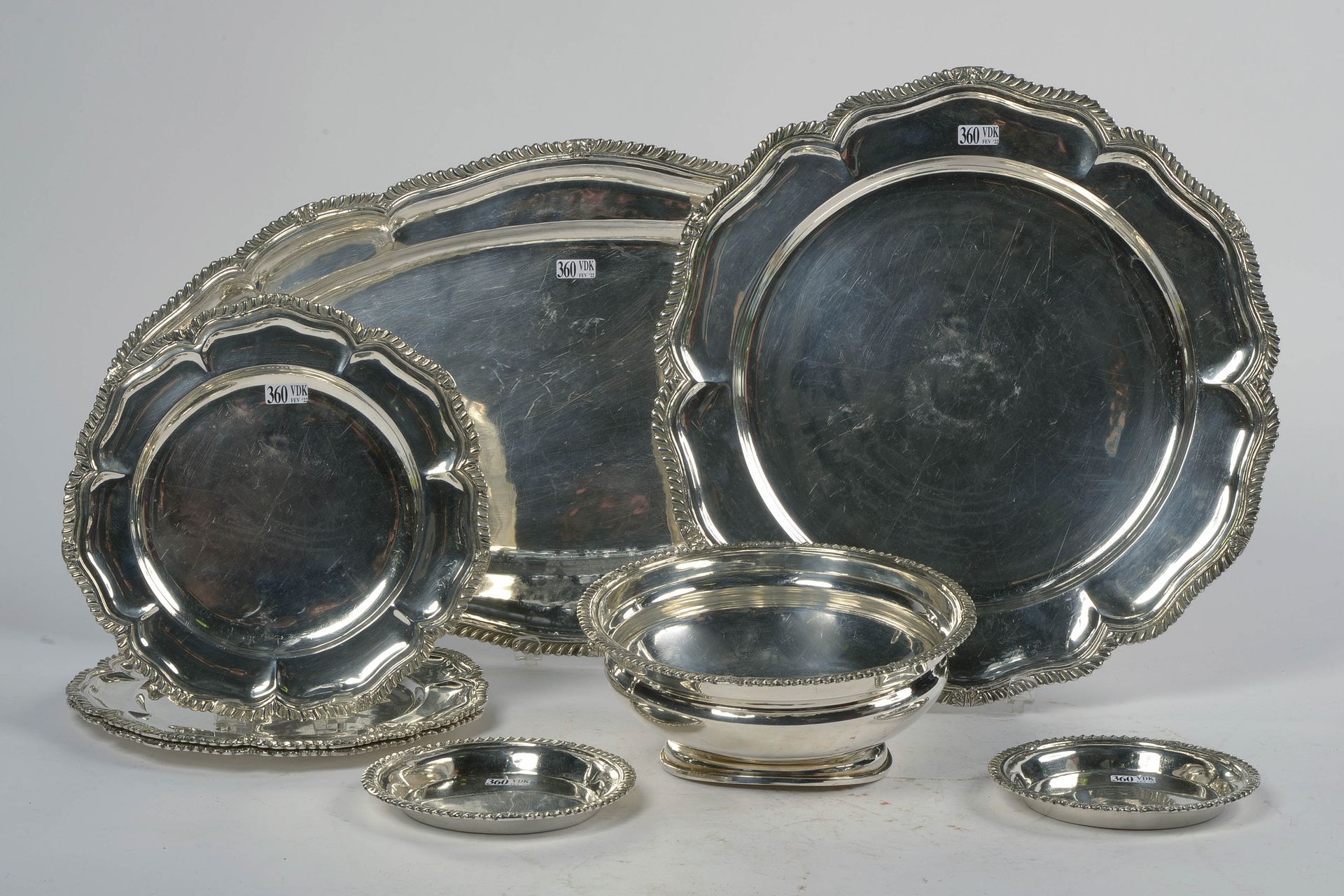 Null Set of 8 pieces in silver 900/1000th including: a vegetable dish, three pla&hellip;