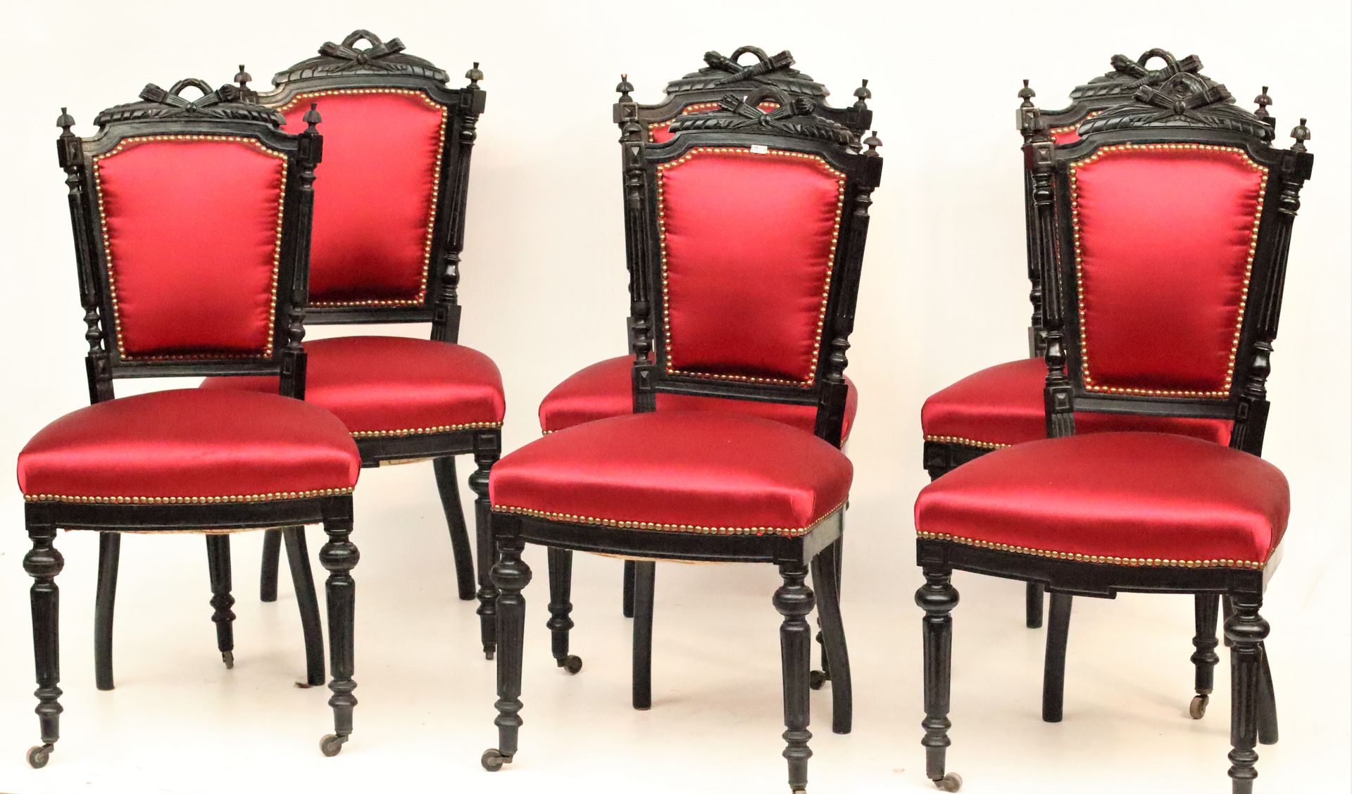 Null Suite of 6 and suite of 8 chairs Napoleon III black lacquered and red velve&hellip;