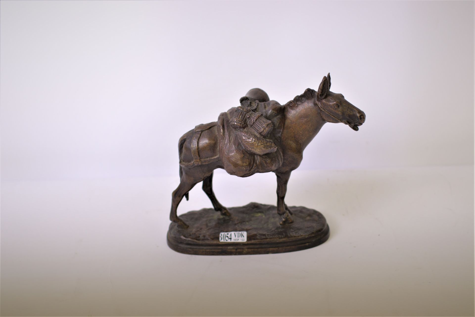 Null Bronze "Mule". Signed Letourneau. French work. Period : XIXth. H. : 15 cm.