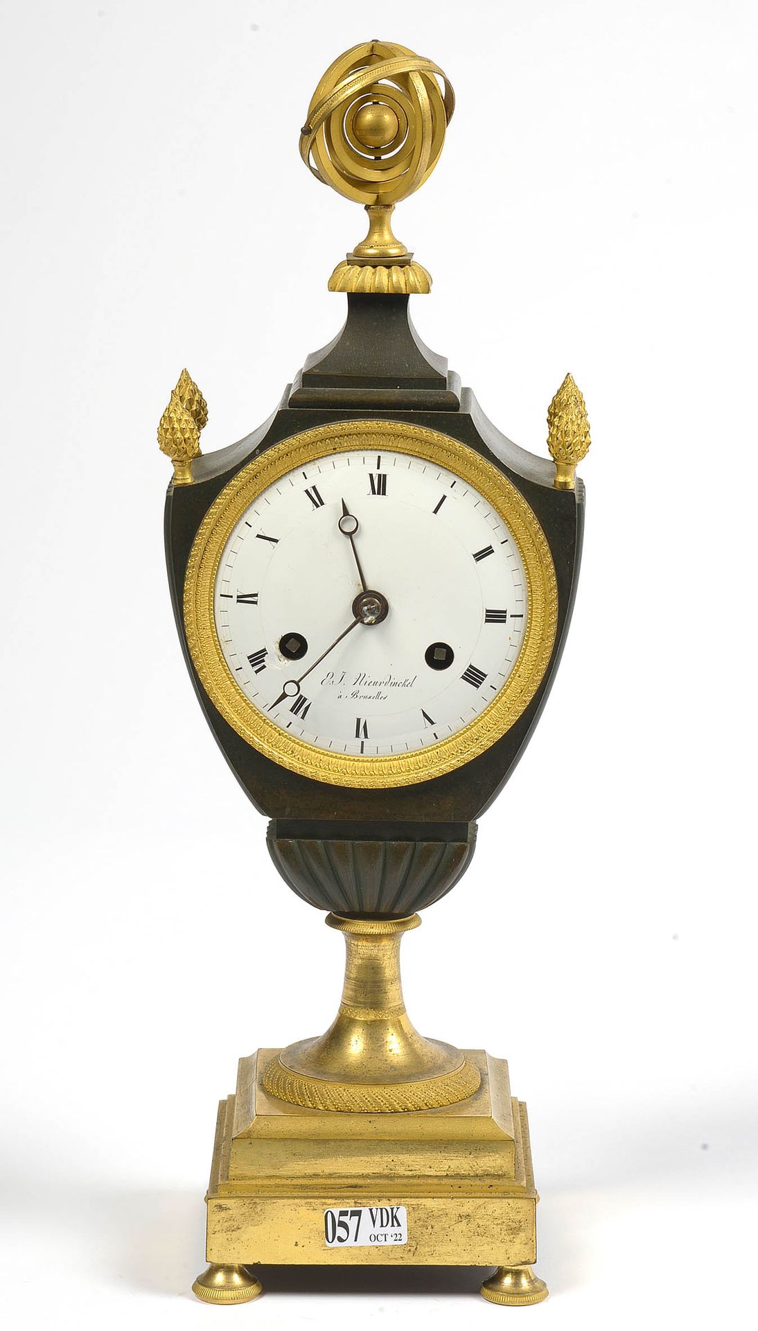 Null Clock called "Urn" Directoire in bronze with brown and golden patina. Dial &hellip;