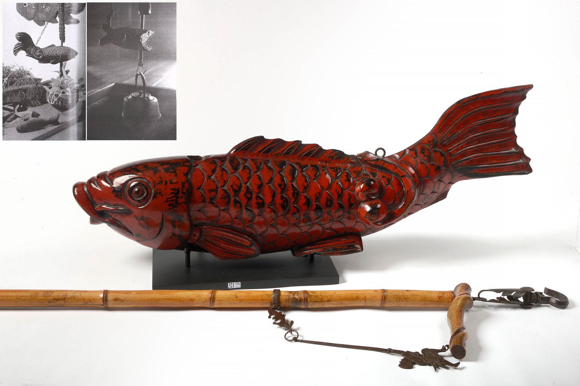 Null "Jizai-Kagi", un'imponente lampada a sospensione che rappresenta un "pesce &hellip;