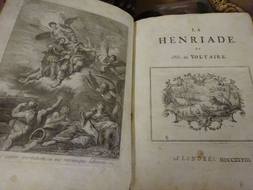 VOLTAIRE 

La Henriade.

Londres, 1728.

Première édition illustrée. 

Avec dédi&hellip;