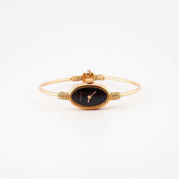 A.BARTHELAY 

Montre bracelet de dame en or jaune (750) 

Boîtier ovale. 

Cadra&hellip;