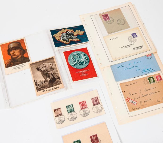 Null Album contenant des cartes postales de propagande, timbres et courriers con&hellip;