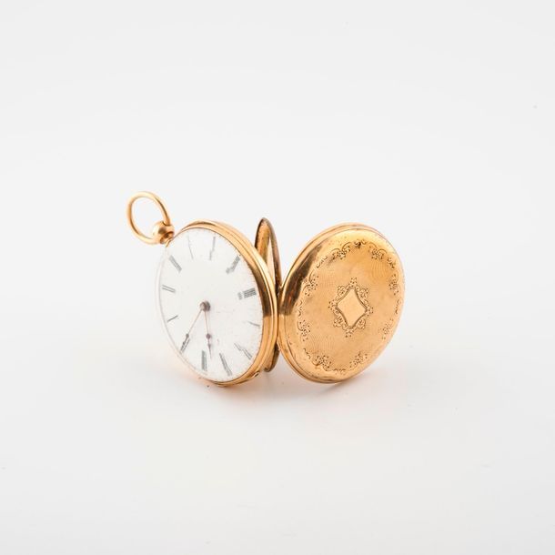 Null Pocket watch in yellow gold (750). 

Rear cover centred on an unencrypted c&hellip;