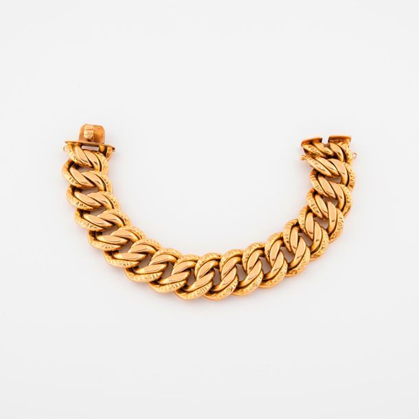 Null Bracelet in yellow gold (750) with a russian chain link. 

Ratchet clasp. 
&hellip;