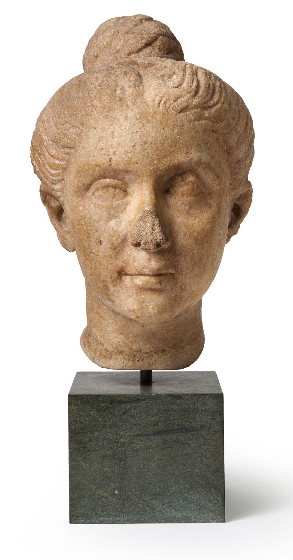 Art romain, Période de Faustine l'Ancienne, deuxième tiers du IIème siècle 年轻女子的&hellip;