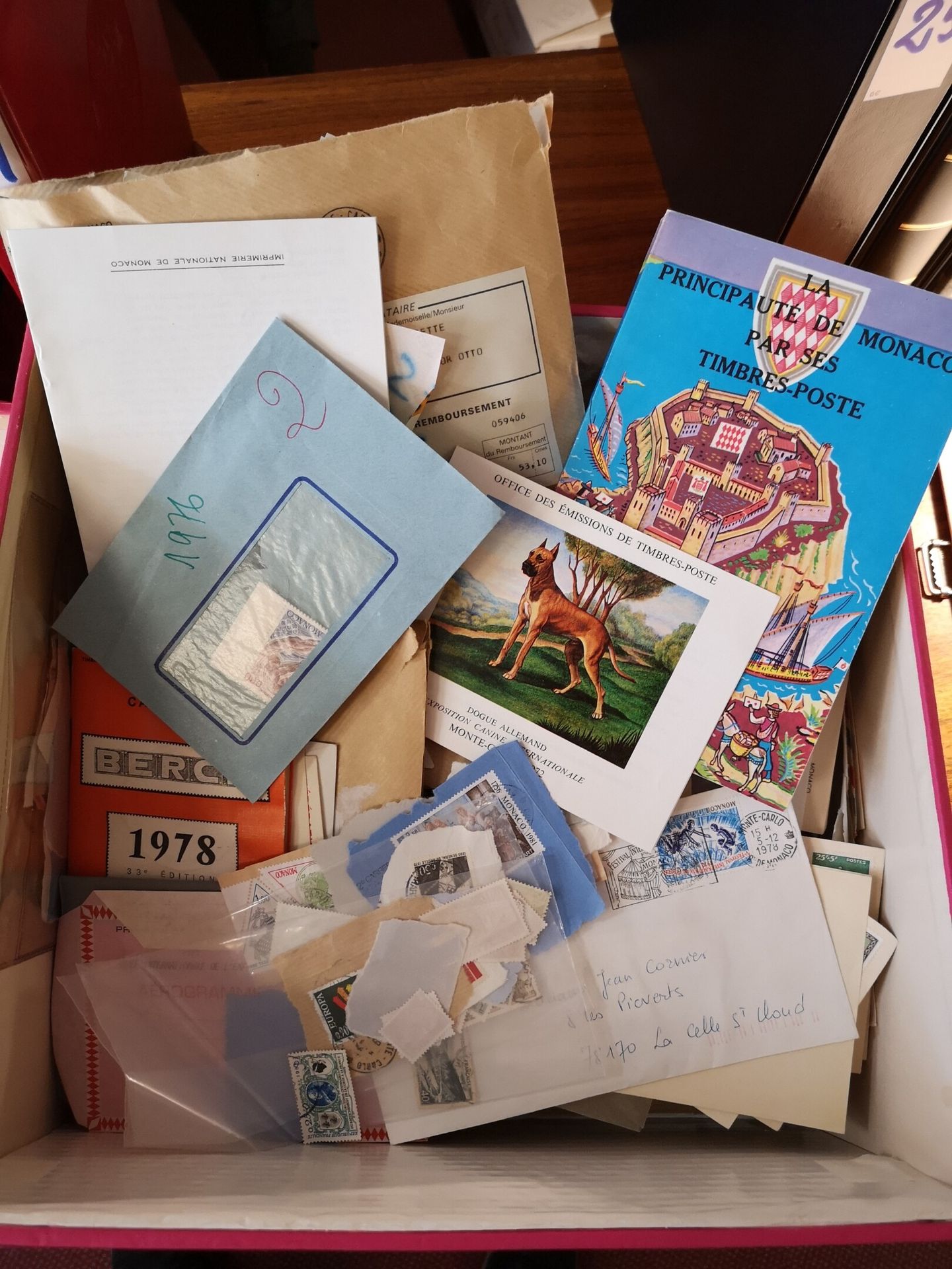 TOUS PAYS dont MONACO 
大量的新邮和废票，装在1个盒子和4个邮册里。



专家：MENOZZI Richard