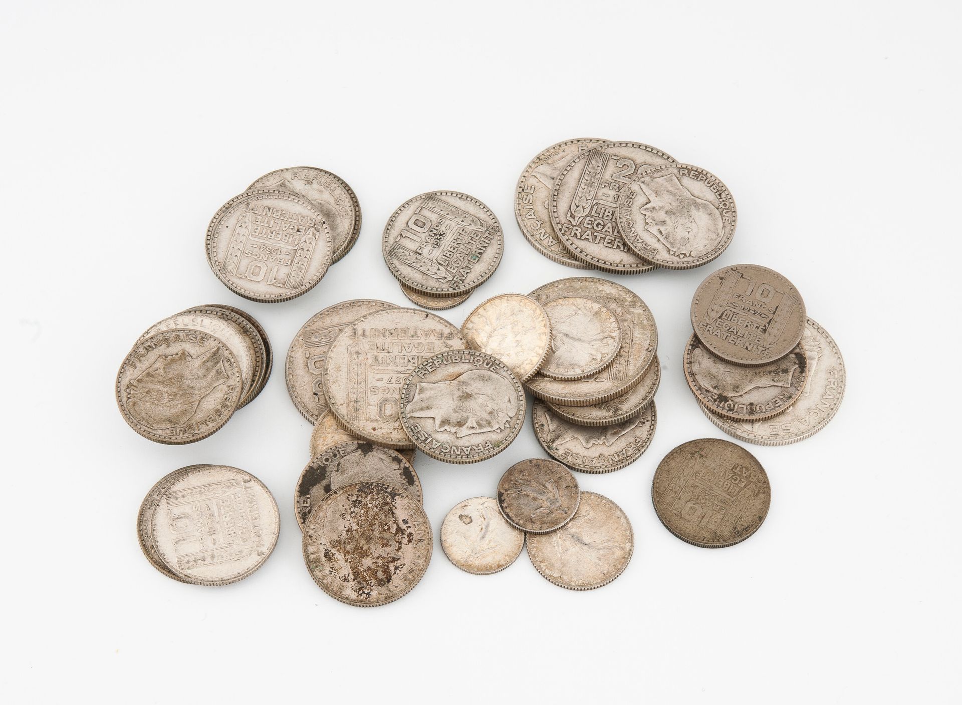 Null Lotto di monete d'argento (min. 800), soprattutto Torino e alcune Semeuse.
&hellip;