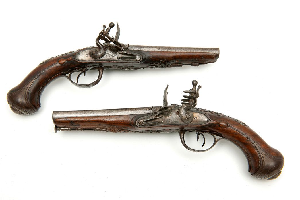 FRANCE Joseph LAMOTTE L'ainé à Saint Etienne. 
一对燧发枪猎枪，双发。
燧发枪锁，署名 "Jh LAMOTTE L&hellip;