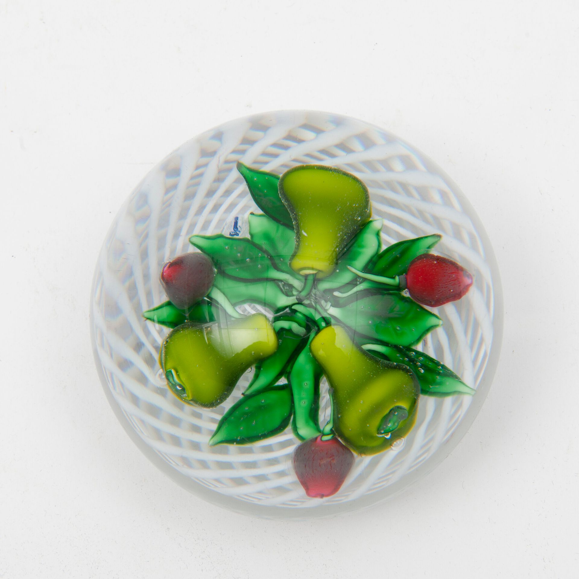 SAINT-LOUIS Farblose Kristallkugel als Briefbeschwerer, verziert mit Birnen, Kir&hellip;