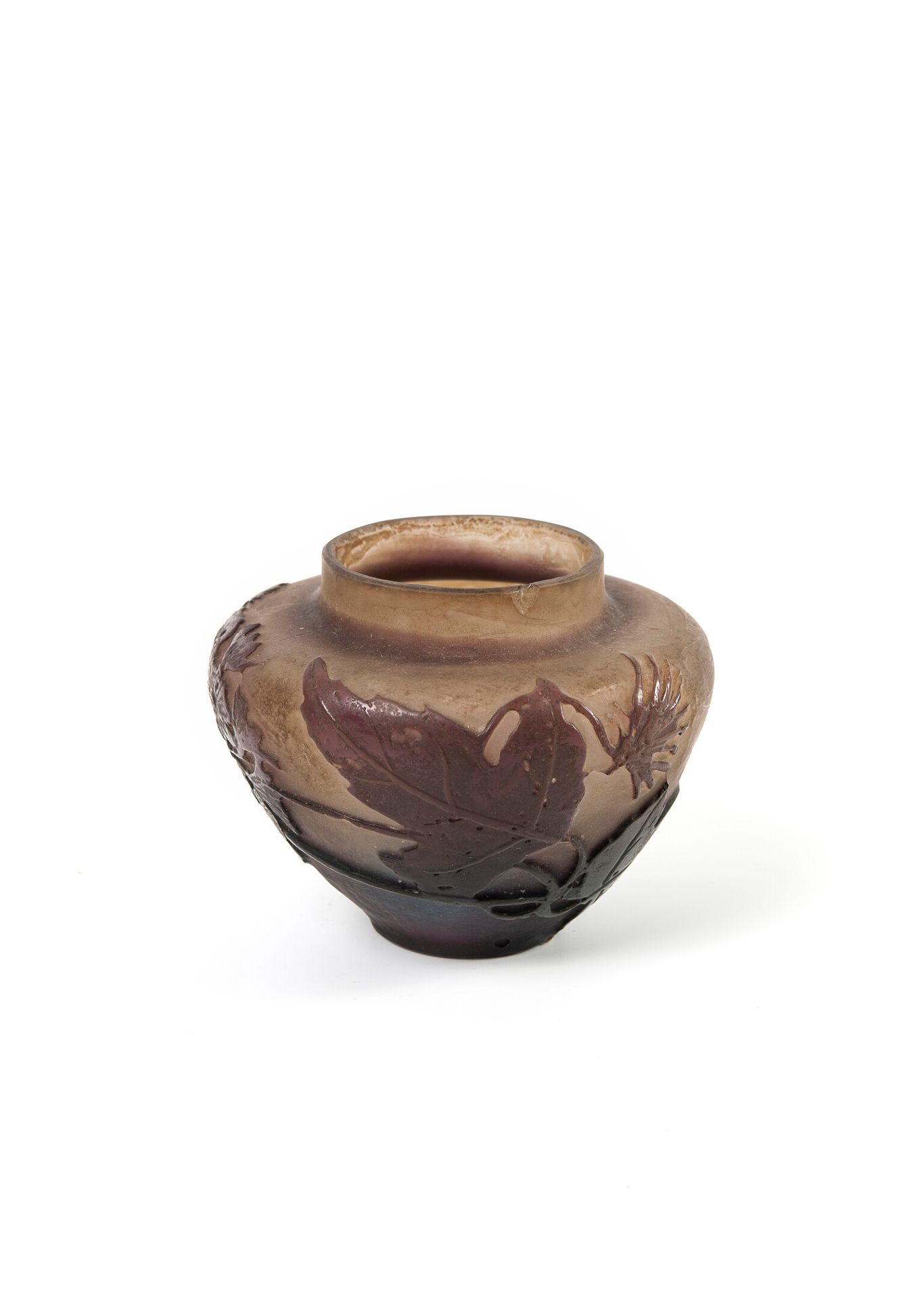 Etablissements GALLÉ Kleine Vase mit flachem Boden und kleinem geraden Hals.

Pr&hellip;