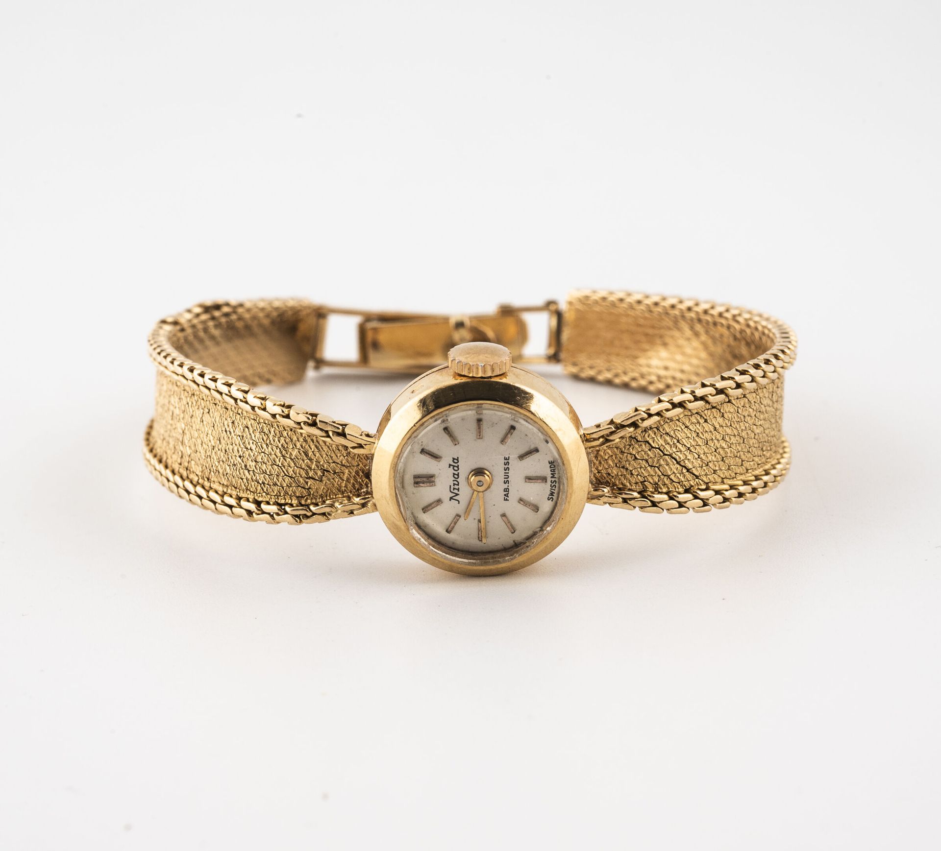 NIVADA Montre bracelet de dame en or jaune (750) 

Boîtier rond.

Cadran à fond &hellip;