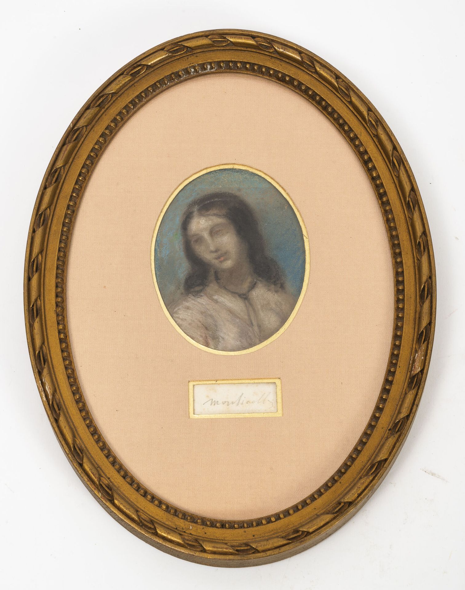 Adolphe MONTICELLI (1824 - 1896) 一个女人的肖像，第二帝国。

粉彩素描，椭圆视图。

28 x 20厘米。

框架磨损。