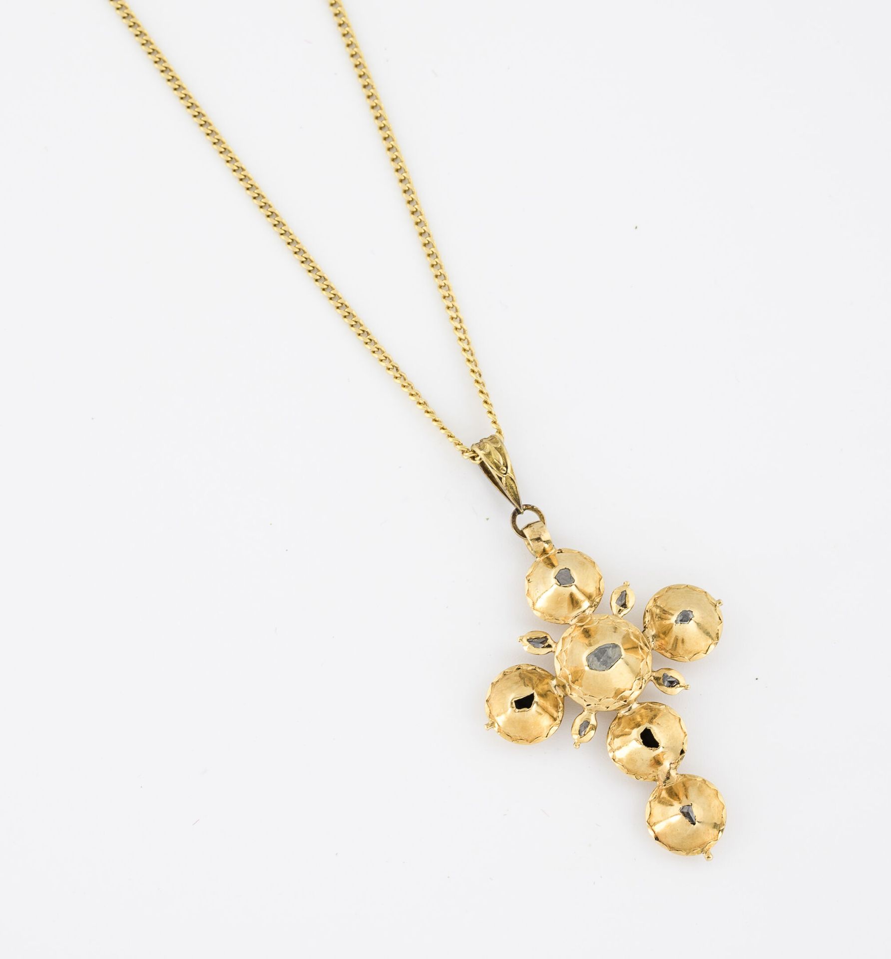 Null Yellow gold (750) necklace with curb chain. 

Spring ring clasp.

Weight : &hellip;