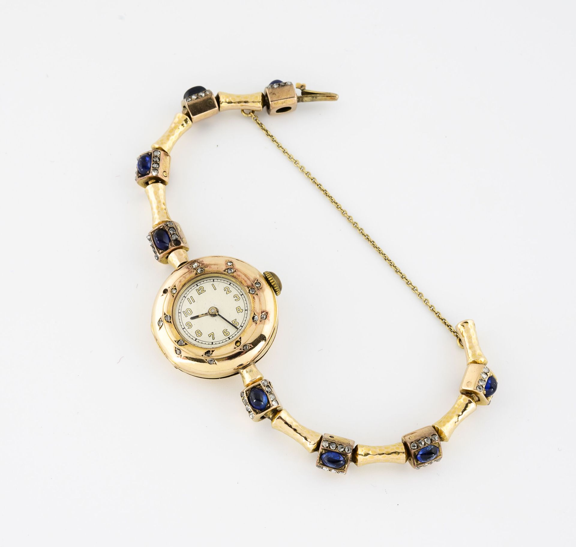 Null Montre bracelet de dame en or jaune (585).

Boîtier rond, ancienne montre d&hellip;