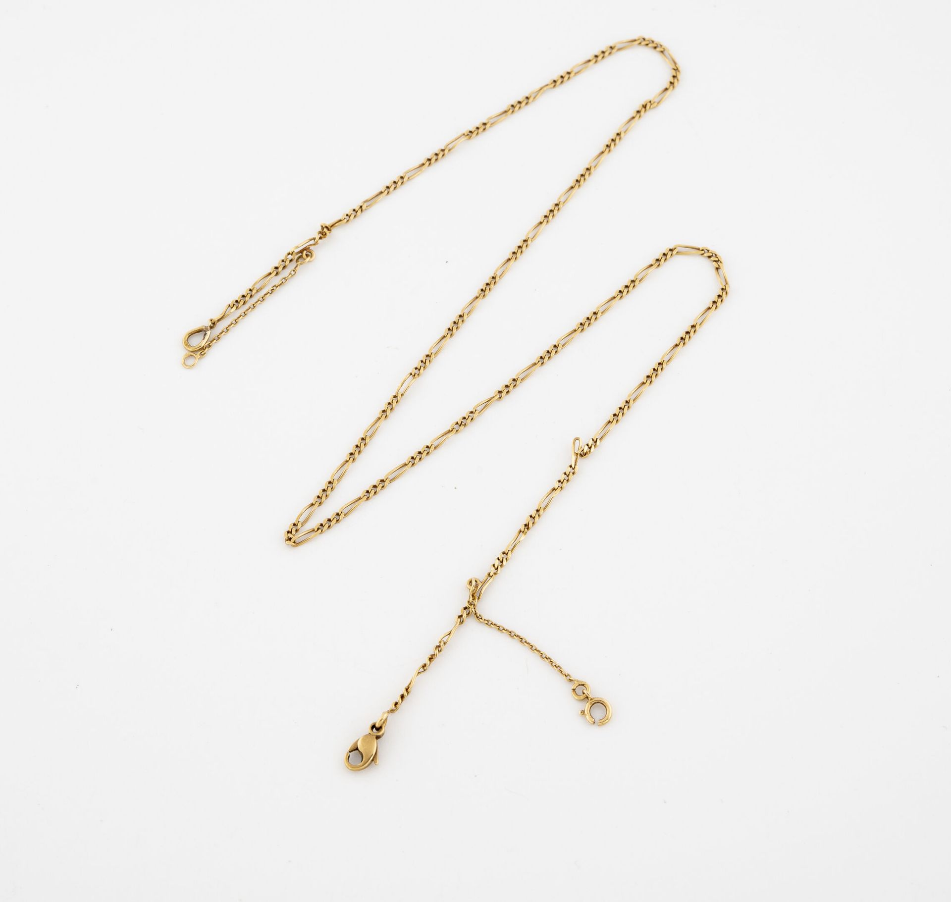 Null Halskette aus Gelbgold (750) mit Ziernähten. 

Karabiner-Verschluss.

Gewic&hellip;