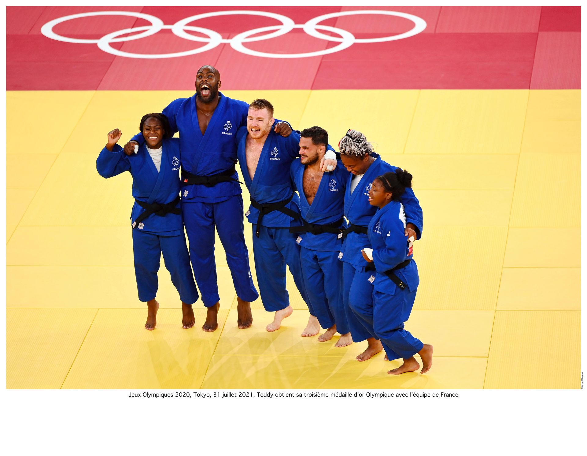 Teddy RINER 照片打印*：泰迪-里纳与法国队在东京奥运会（2020年）上赢得了他的第3枚金牌，美国盒子，64 x 50.7厘米，由菲利普-米洛/KMS&hellip;