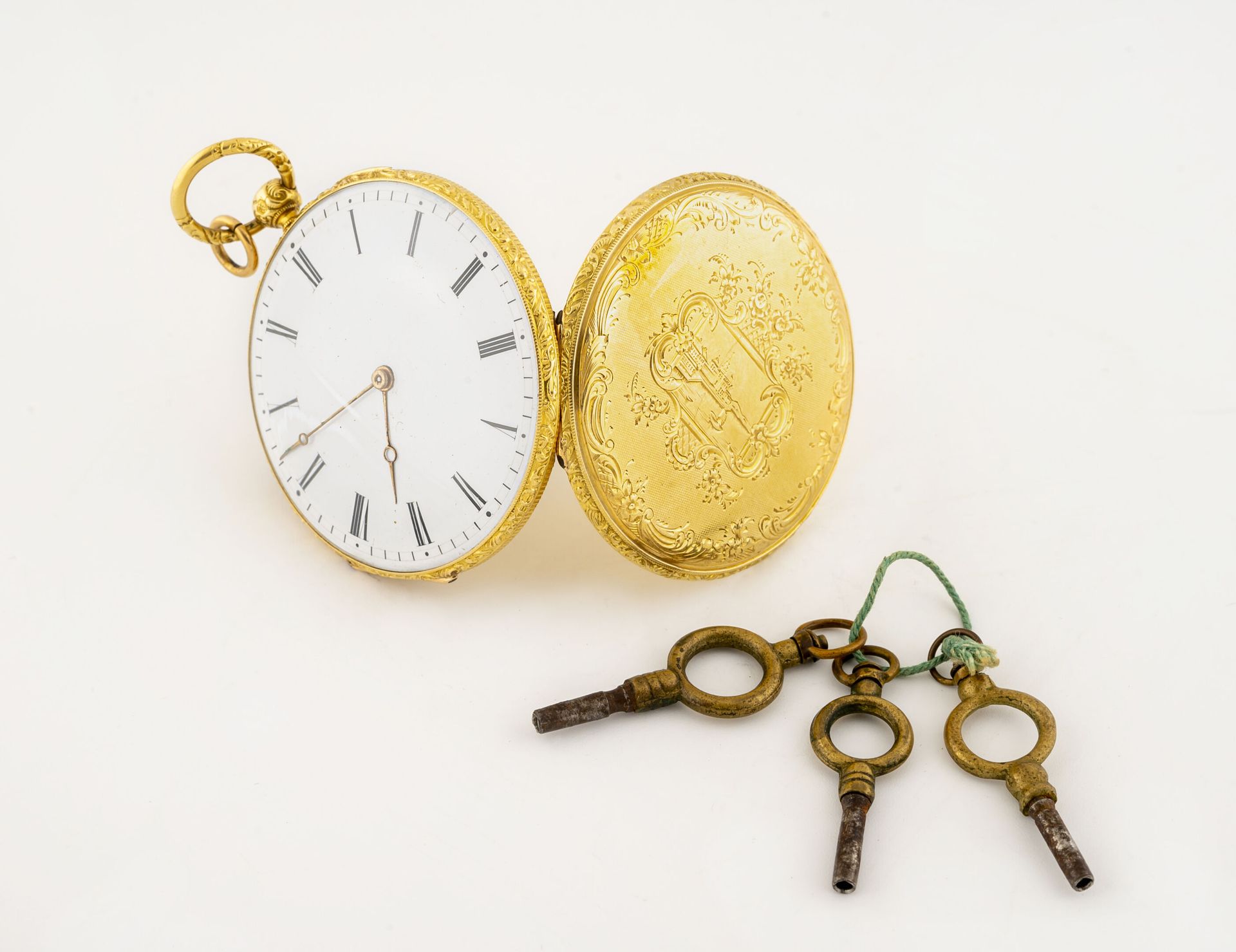 Null Yellow gold (750) pocket watch.

Back cover decorated with landscape and pl&hellip;