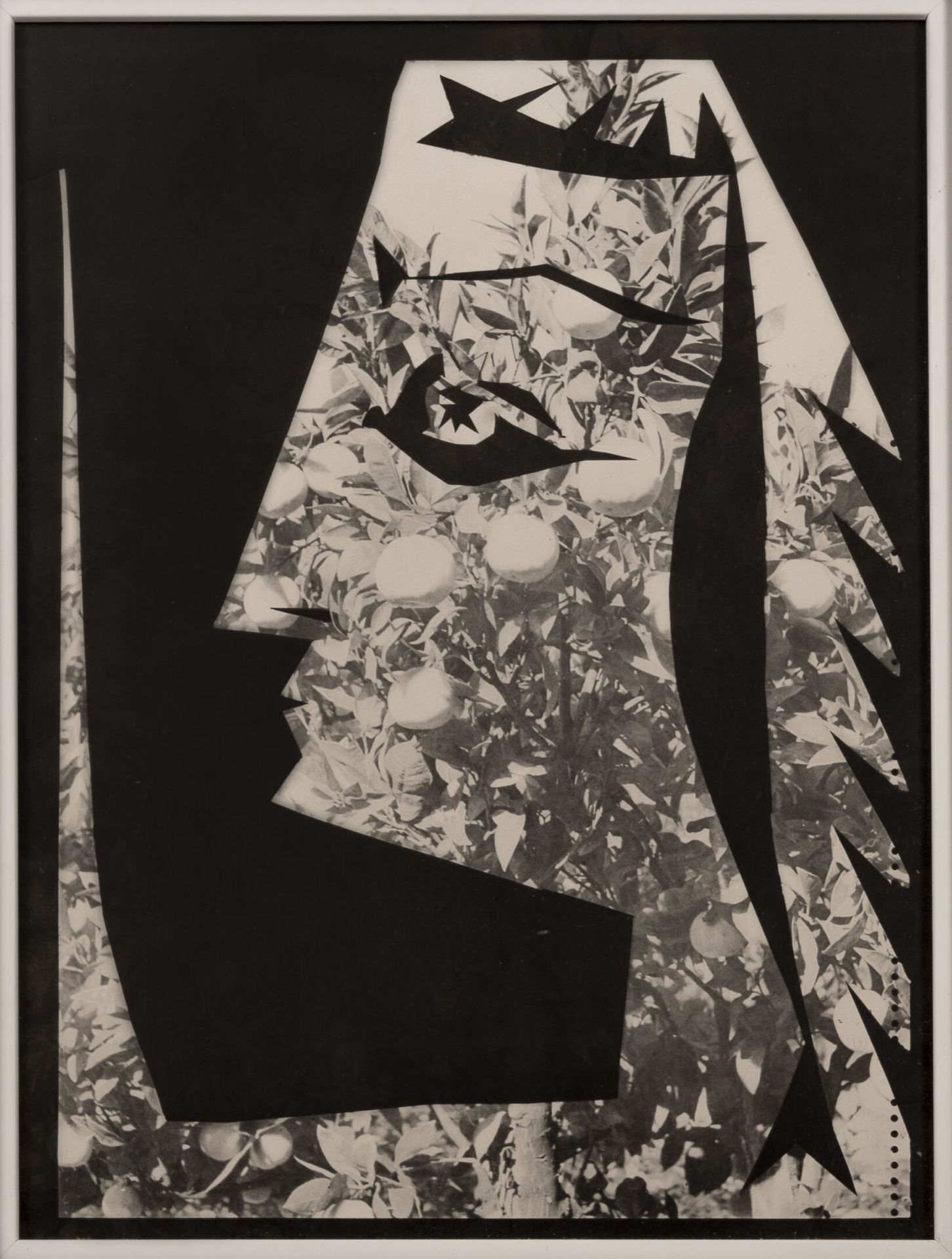 D'aprés Pablo Picasso (1881-1973) 杰奎琳与水果。

黑白石版画。

39 x 29厘米（展出）。
