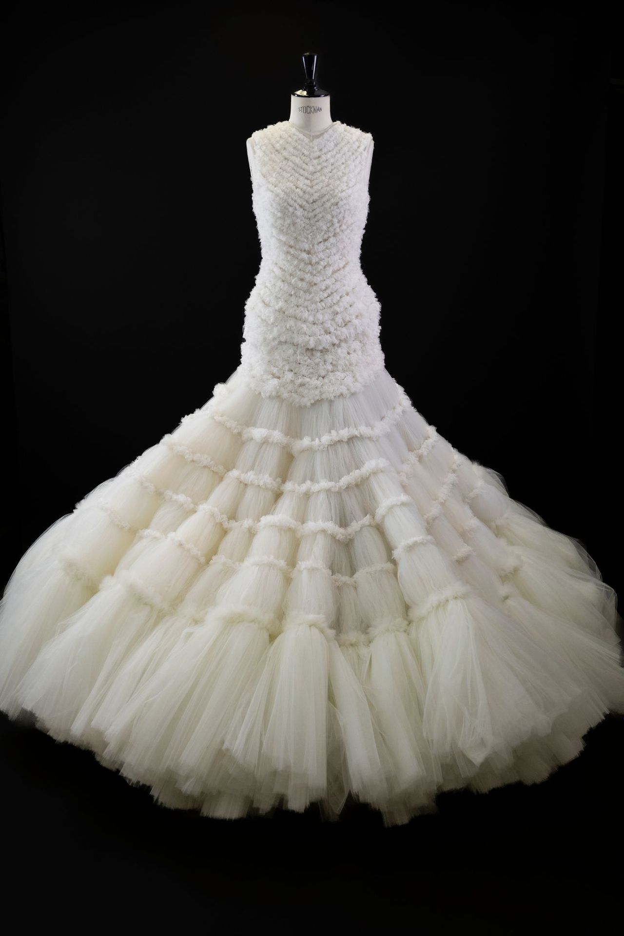 ROBE 
Dress "Belle d'un jour" from the deconstruction of twenty wedding dresses &hellip;