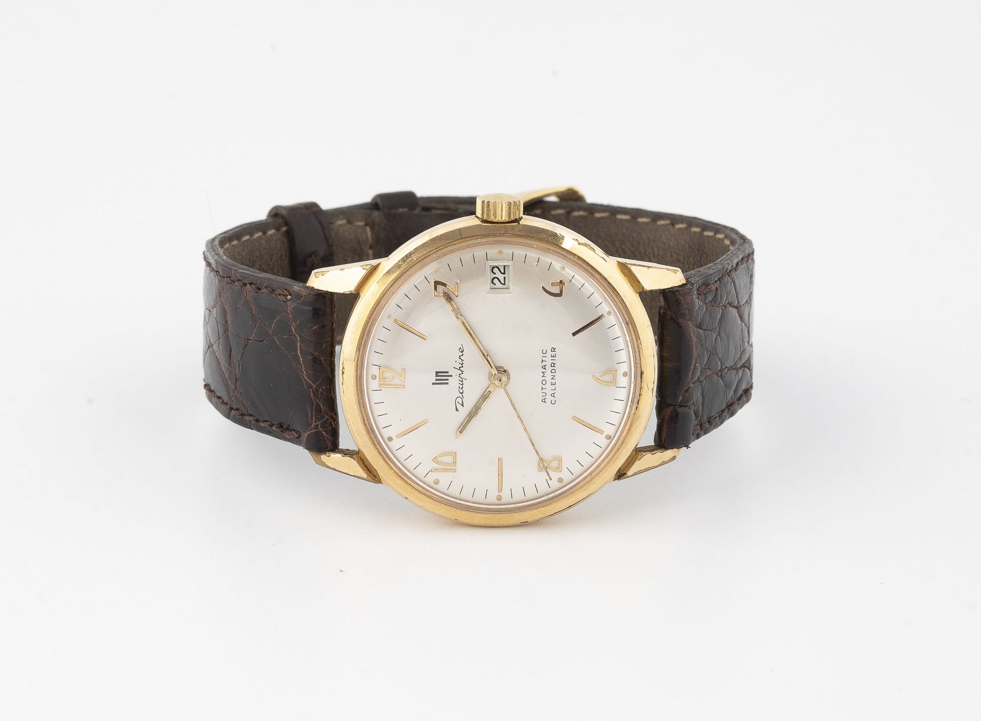 LIP Dauphine 
Men's wrist watch.




Round case in gold metal and steel.




Dia&hellip;