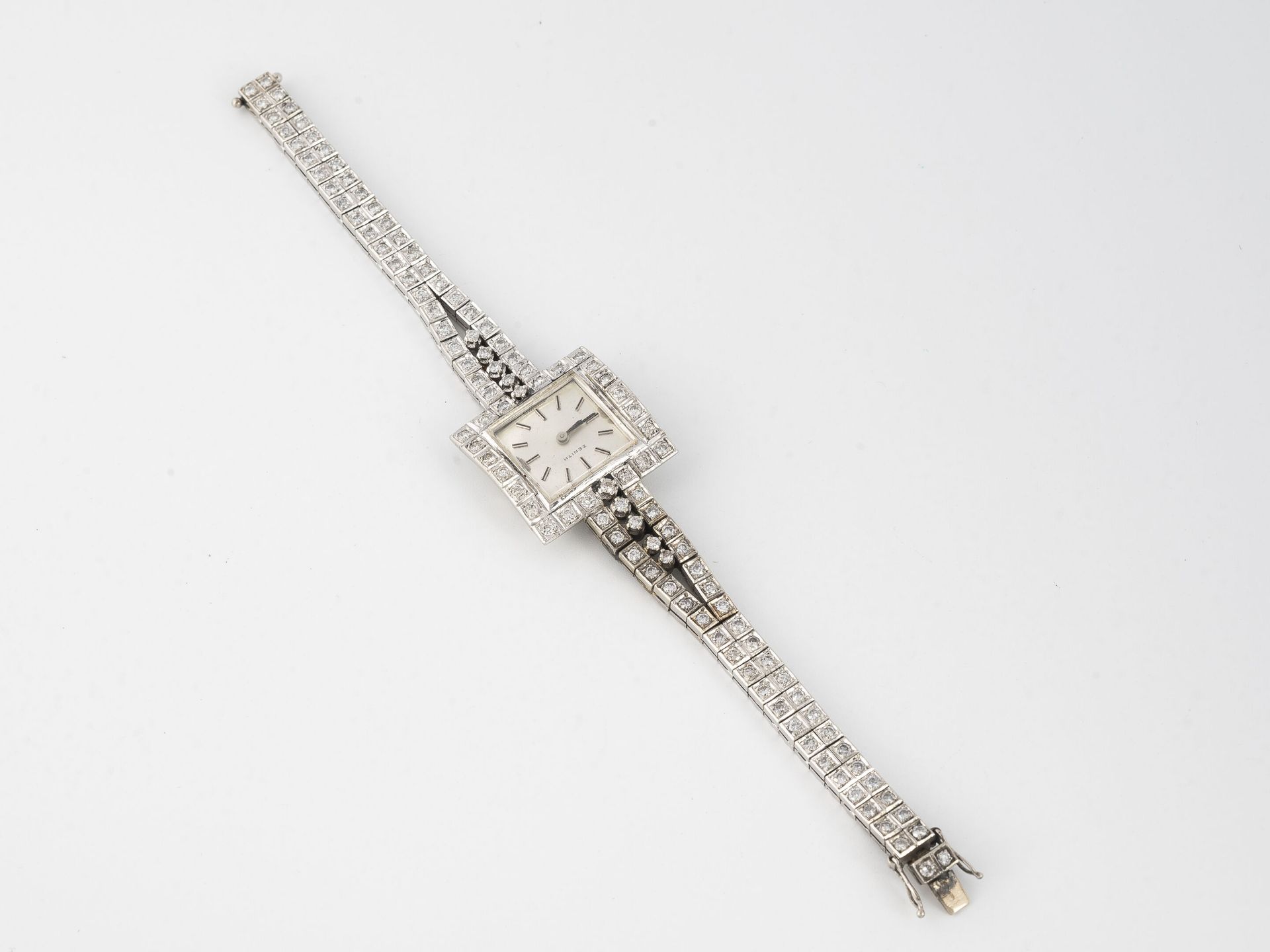 ZENITH Montre bracelet de dame en or gris (750) sertie de diamant de taille bril&hellip;