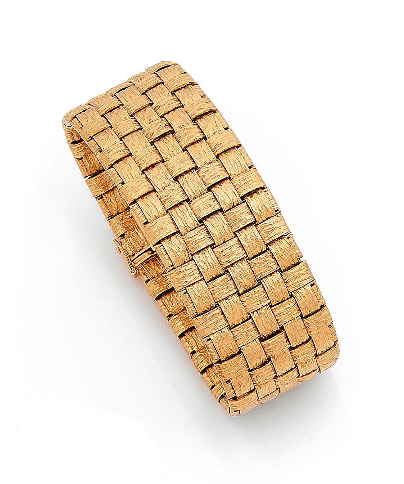 Null 黄金(750)带状手镯，有纹理的篮子编织设计。
棘轮扣，带双保险八字。
重量：99.1克。
长度：19.2厘米。- 宽度：2.6厘米。