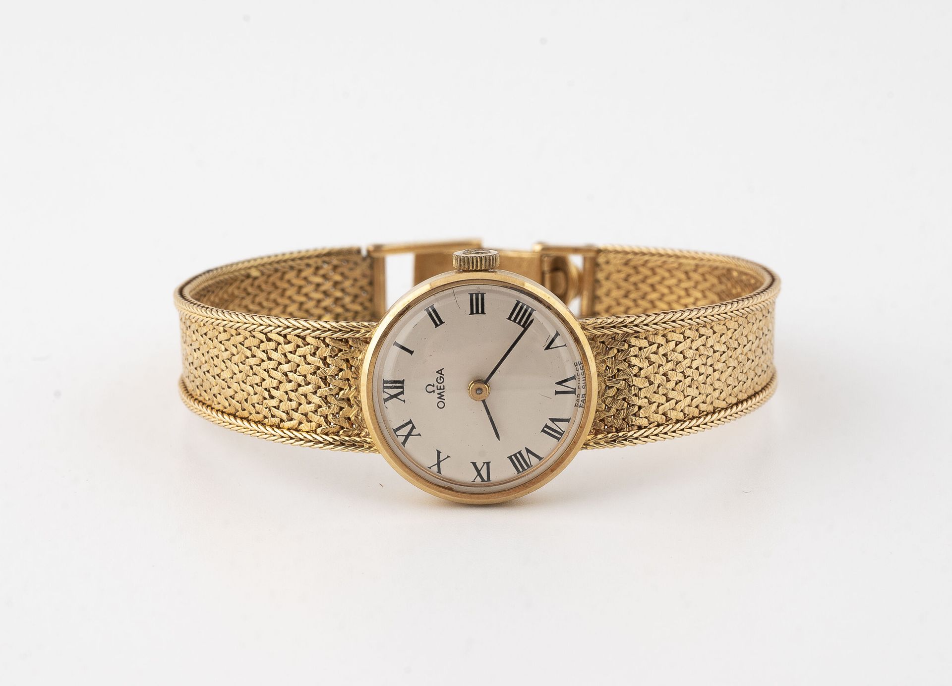 OMEGA Montre bracelet de dame en or 750 millièmes, boîtier de forme ronde, cadra&hellip;
