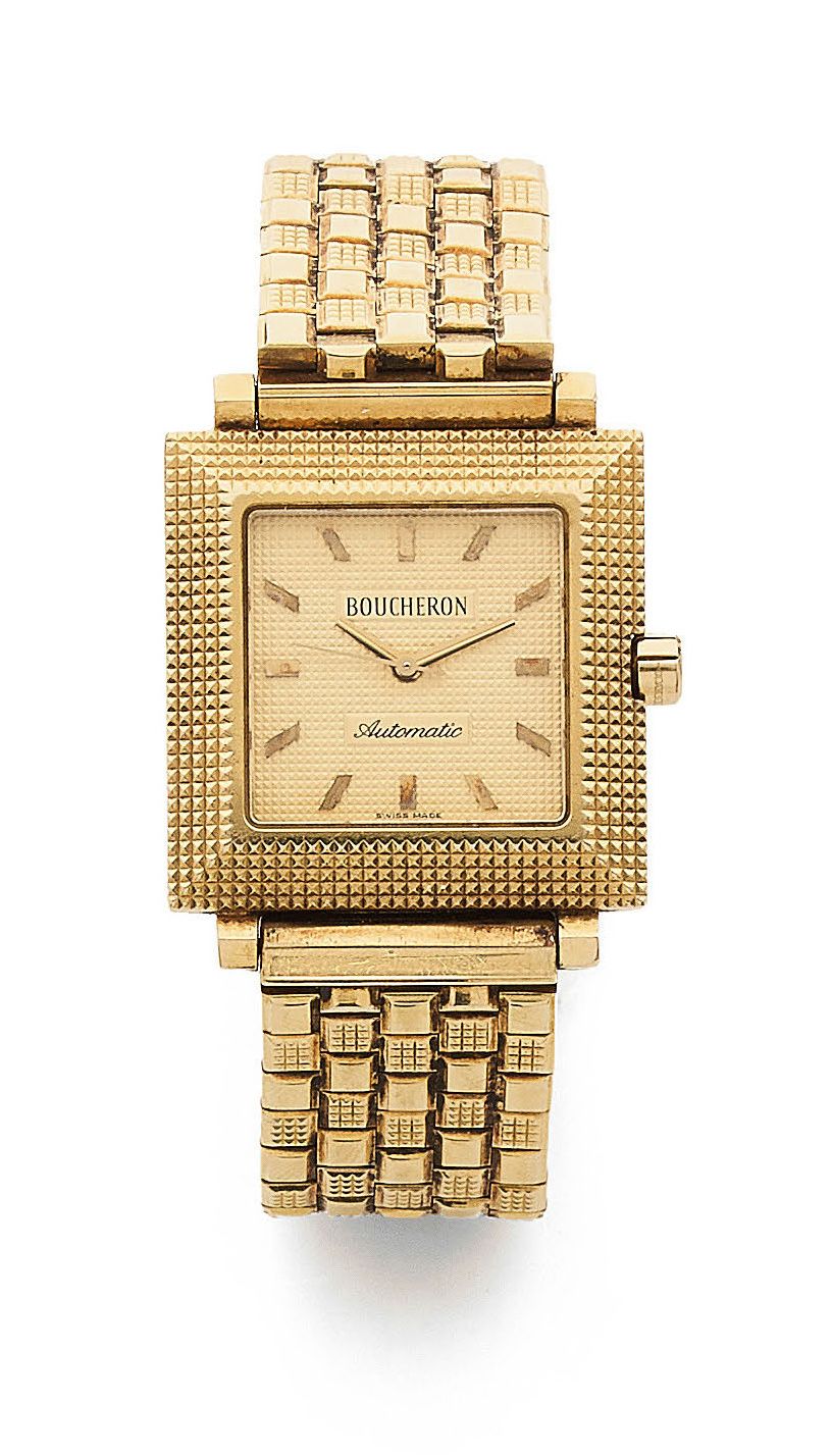 BOUCHERON, La Carrée 黄金（750）男士腕表。
方形表壳，带钻石尖端的表圈。
镀金背景的表盘，有签名，有应用的巴顿时标。
自动上链机械机芯，&hellip;