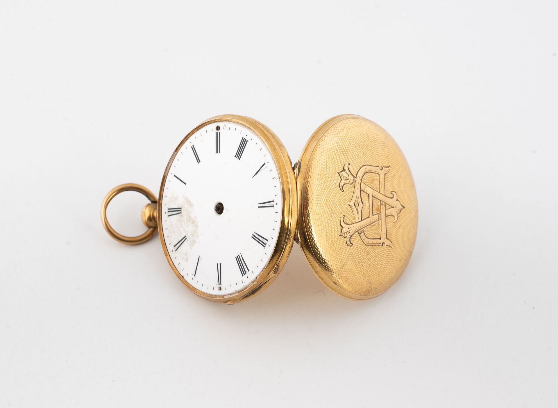 Null Pocket watch in yellow gold (750).
Back cover engraved with DA on a guilloc&hellip;