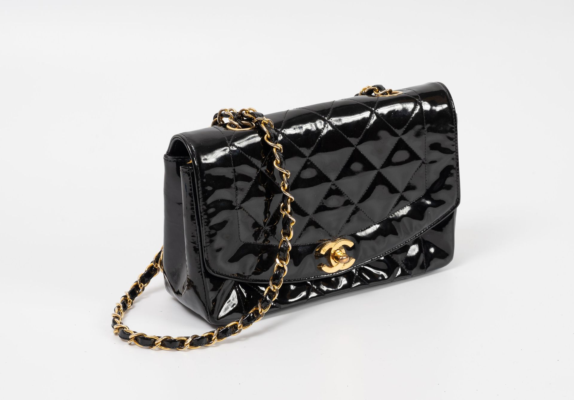 Chanel Diana Medium Flap Black Quilted Lambskin with 24K gold