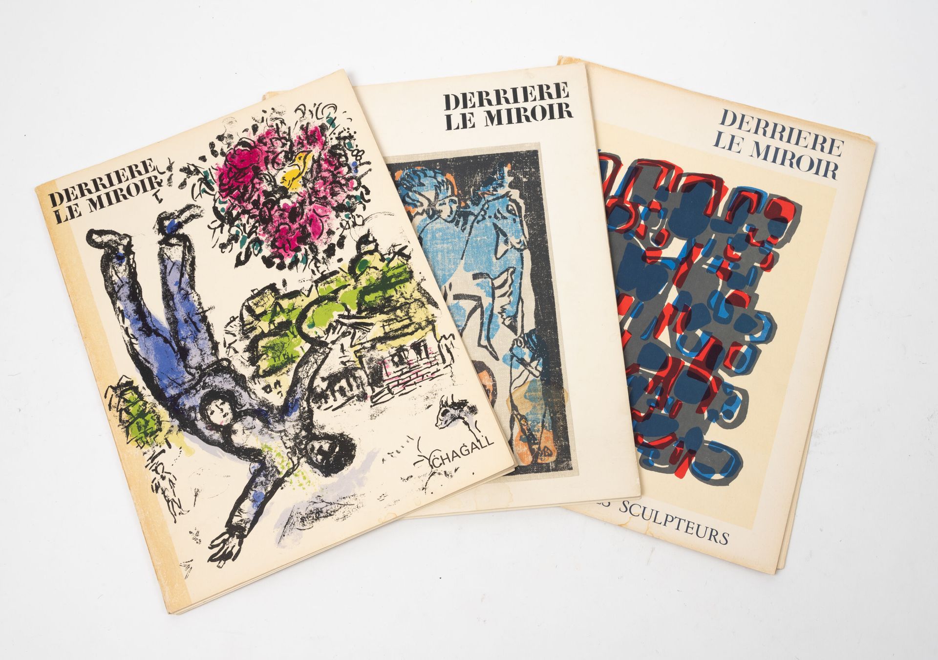 DERRIERE LE MIROIR Lotto di 3 volumi:
-N° 119, 1960, Collective.
-N° 133, ottobr&hellip;