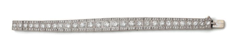 Null Bracelet ruban en or gris 750 millièmes, composé de maillons articulés habi&hellip;