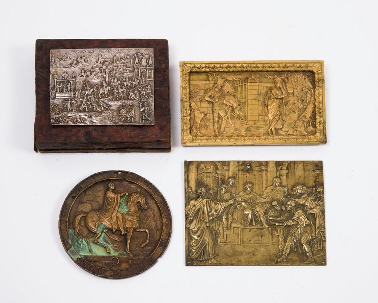 Null Quatre plaques en bronze, dont une argentée, du XIXème siècle :

- Saint Pa&hellip;