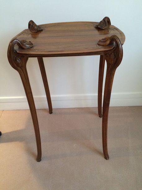 Null Table de salon en bois naturel sculpté ajouré et rainuré, à plateau ovale r&hellip;