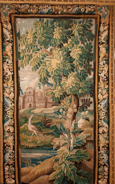 AUBUSSON, XVIIIème siècle 

Verdure à décor d'un échassier près d'un arbre, au b&hellip;