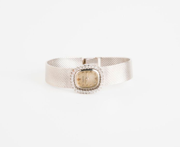 CORUM 

Montre bracelet de dame en or gris (750).

Boîtier rectangulaire à bords&hellip;