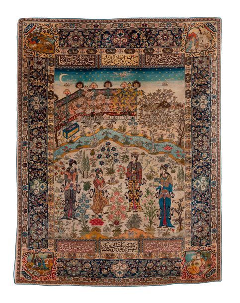 IRAN, XXème siècle 

Tapis en laine polychrome à décor d'une scène animée d'un p&hellip;